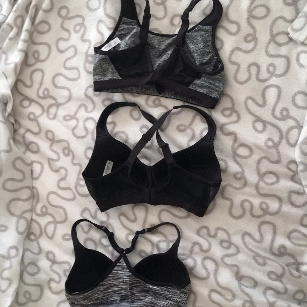 Sports bra! - Picture 2 of 3
